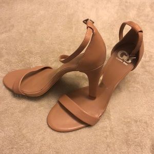 Gianni Bini Nude Heels